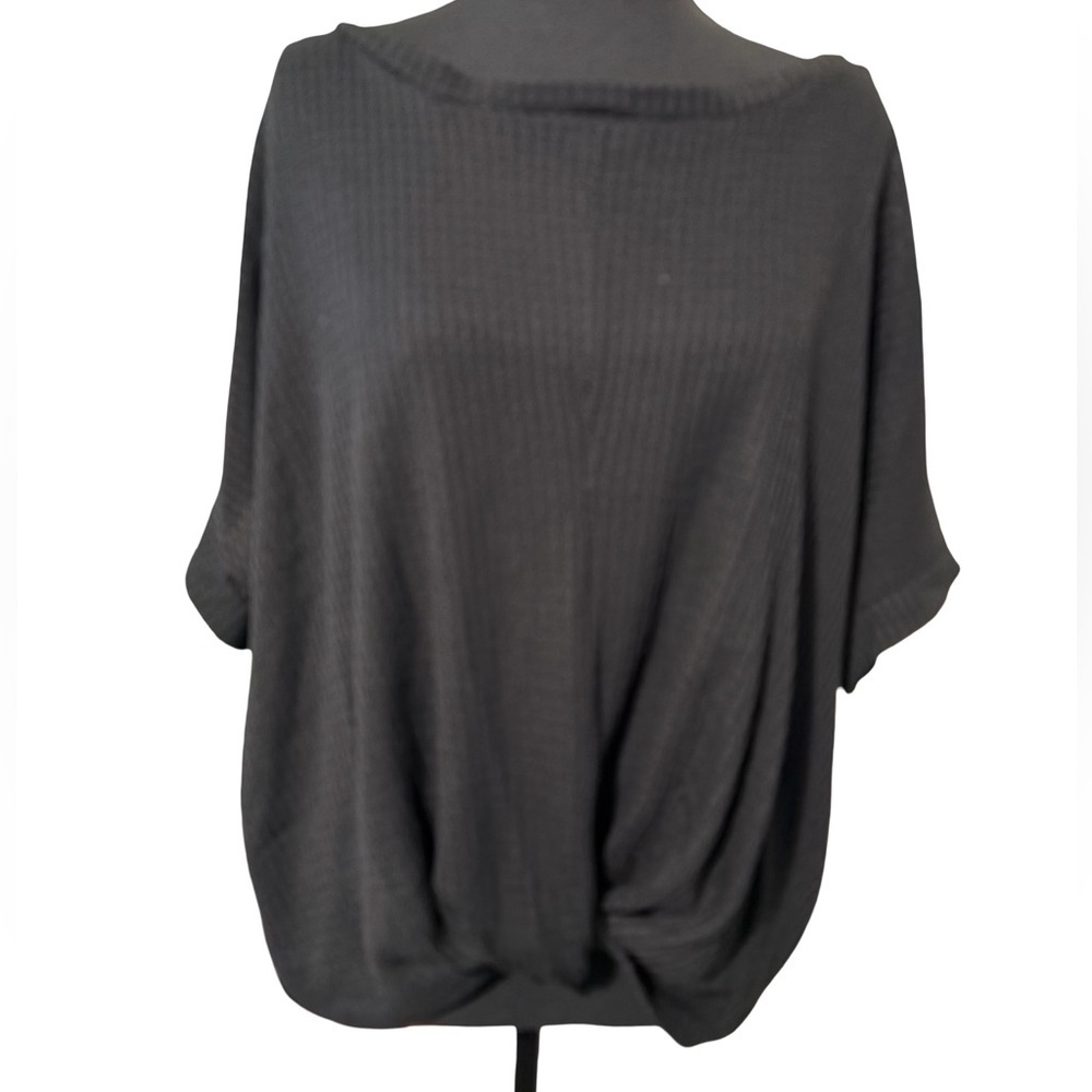Women's Black Relaxed Boatneck Tunic